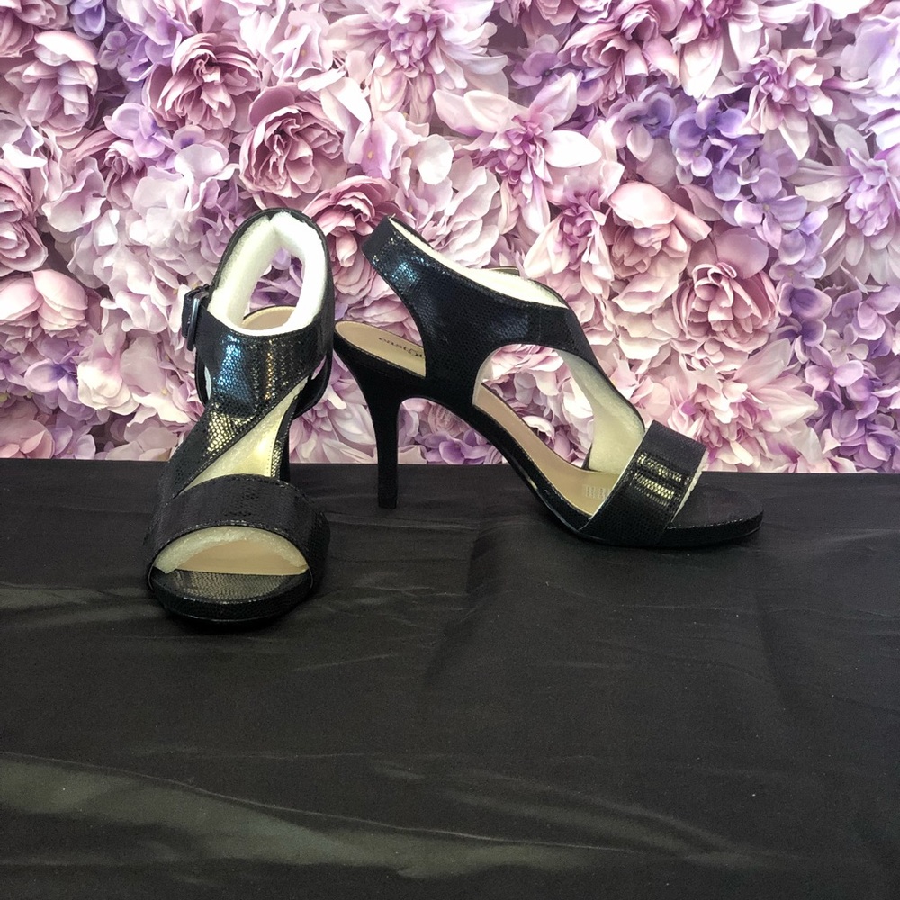 Women’s 11w dress heel sandal